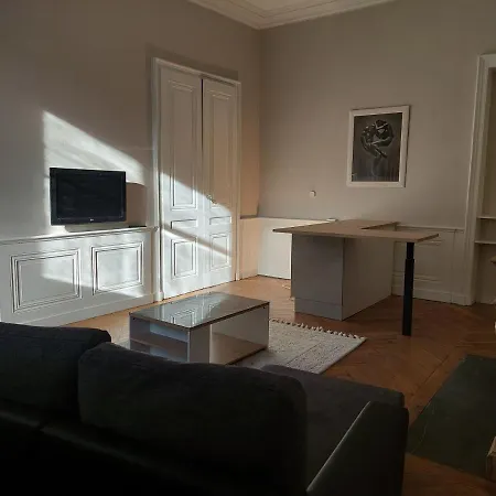 Appartement/suite Indépendant Dans Particulier Centre Appartement