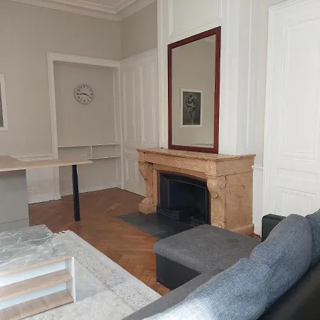 Appartement/suite Indépendant Dans Particulier Centre